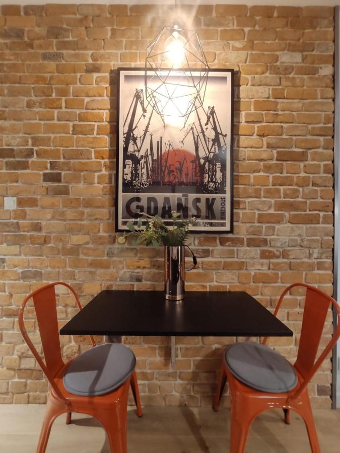 Red Wall Apartment In The Old Town Gdańsk Eksteriør bilde